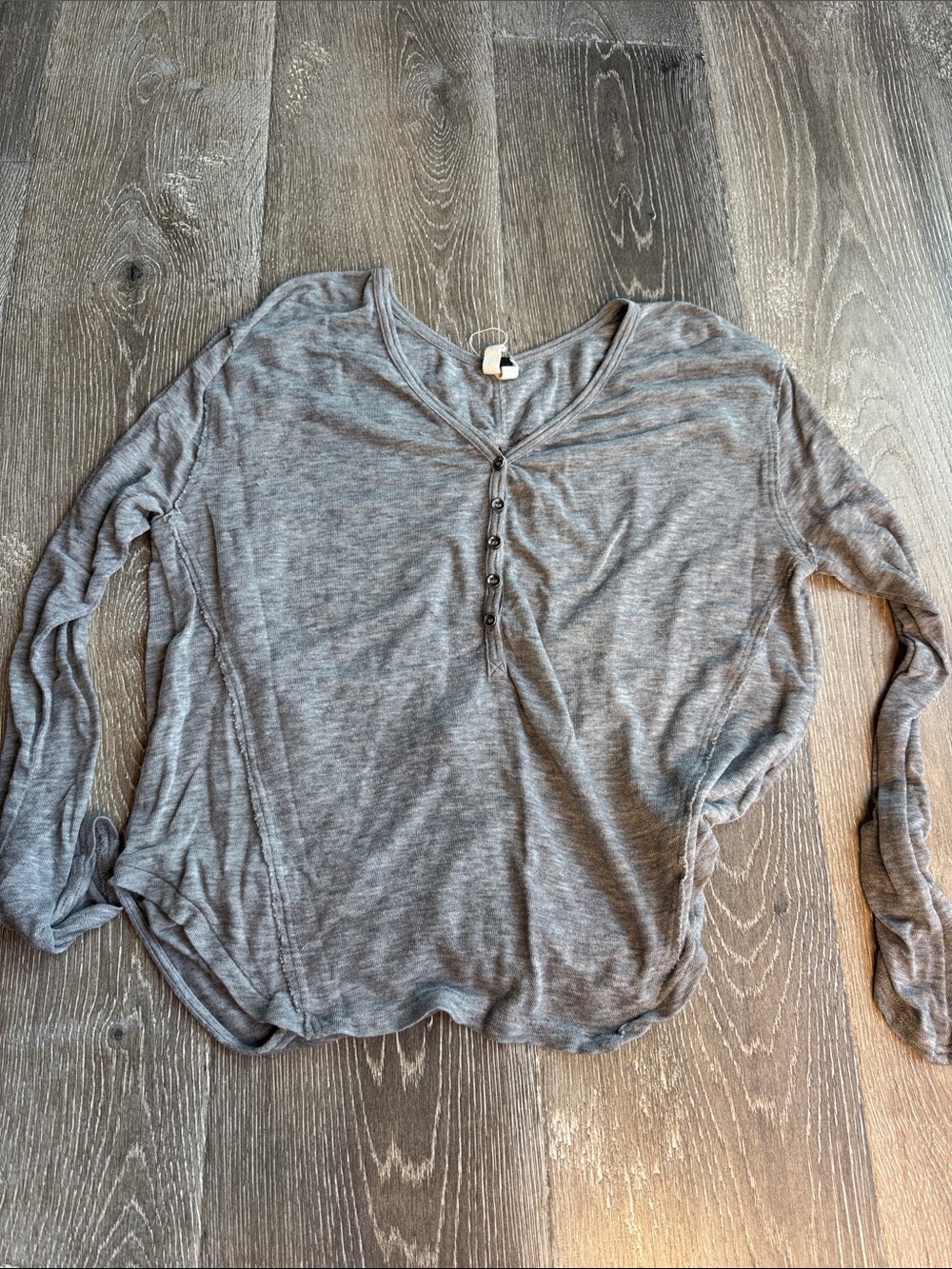 We The Free Heather Gray Long-Sleeve Henley Top AZ0688 - Picture 1 of 3